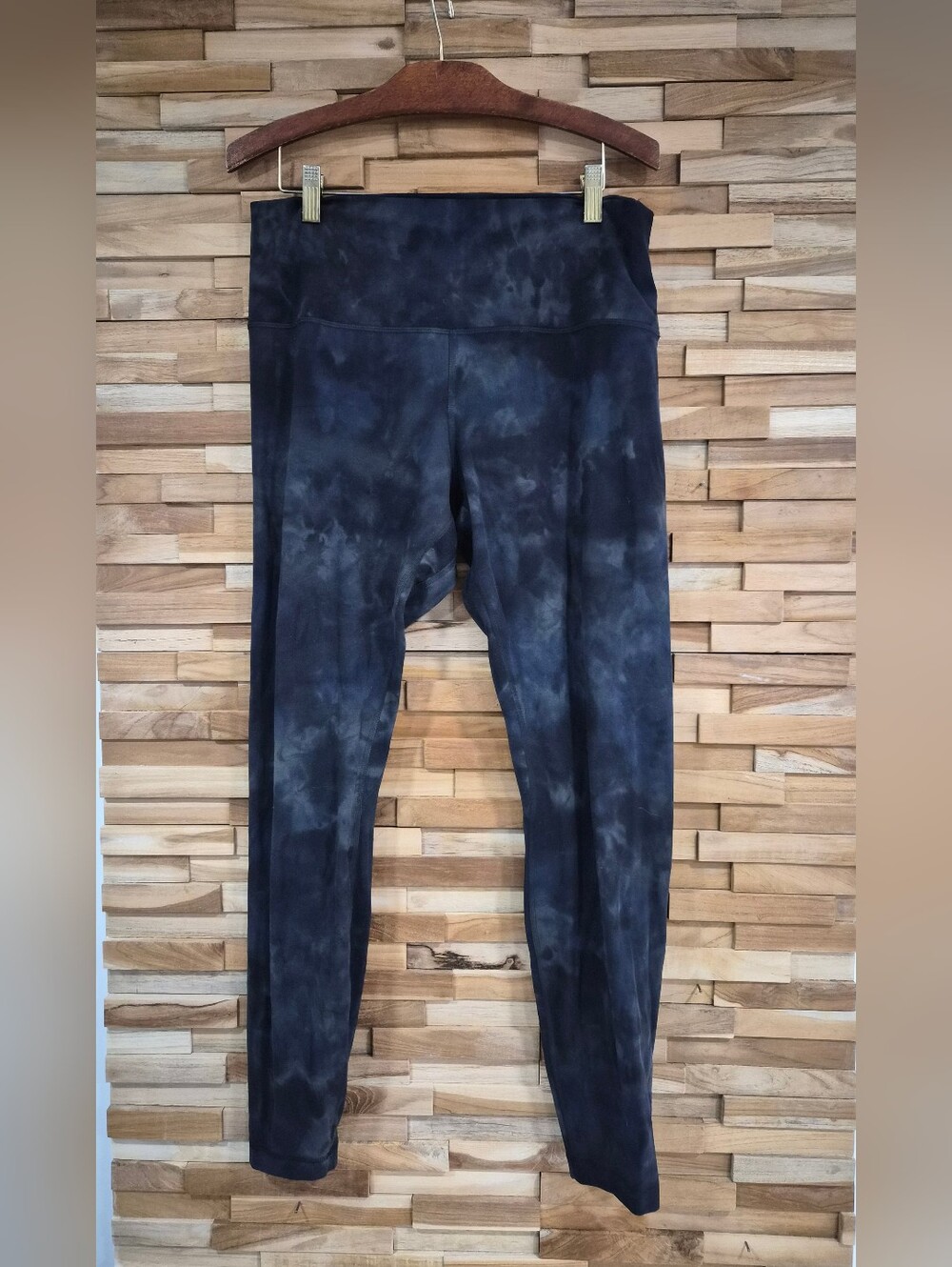 lululemon athletica Black/Grey Leggings - Size 14